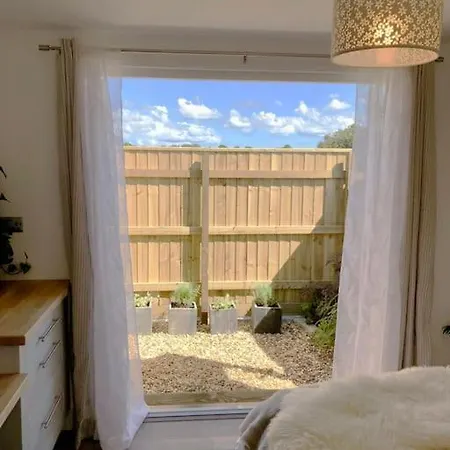 The Cuckoo's Nest - A Romantic & Peaceful Hideaway Holiday home *
